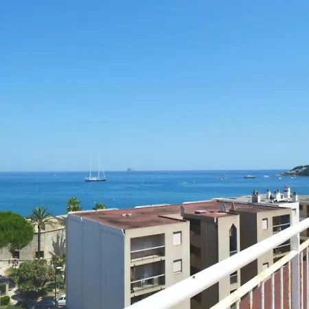 Albert 1er Apartman *